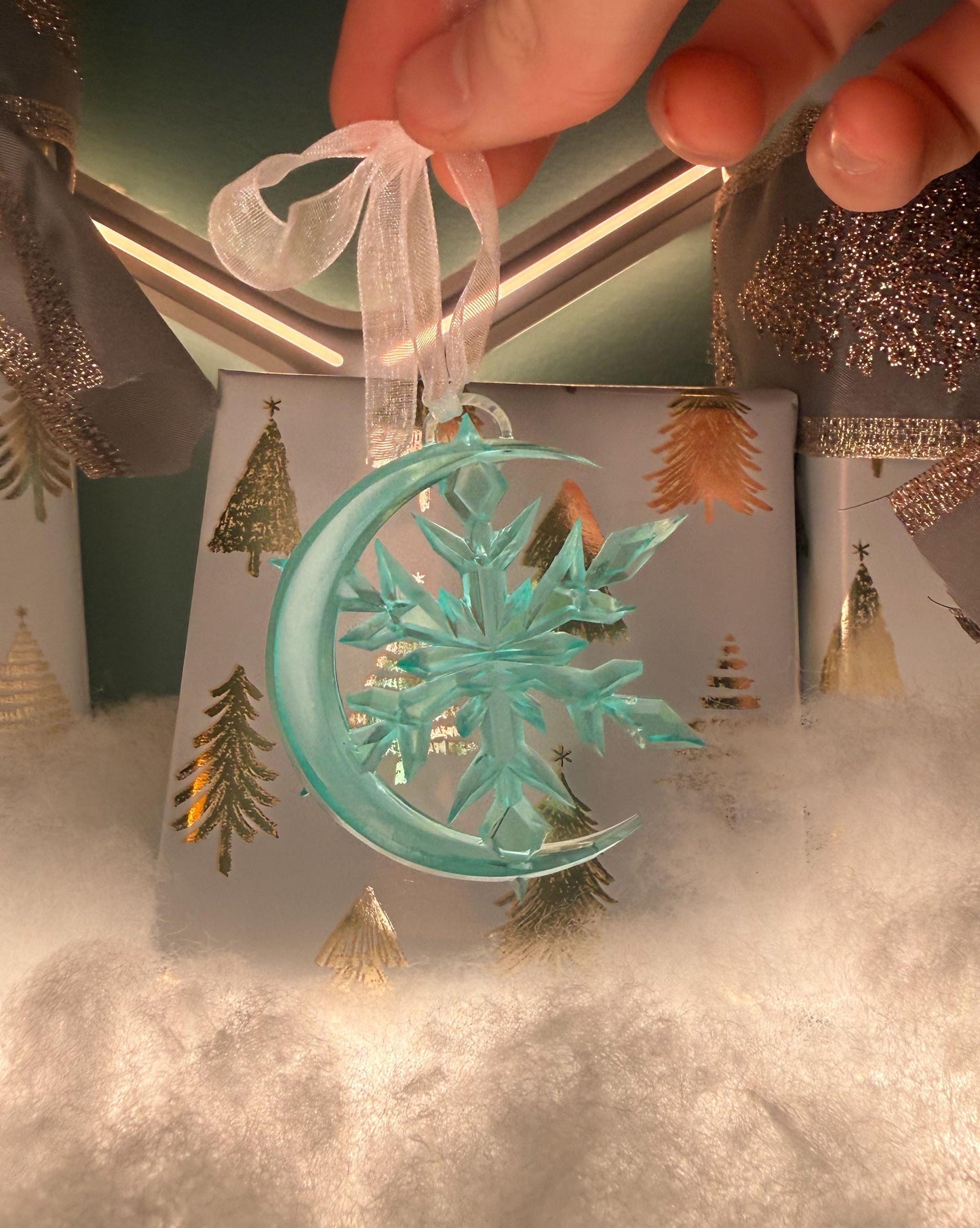 Luna Snow Ornament - Clear Blue 3D resin printed - Marvel Rivals - Video Game Ornament